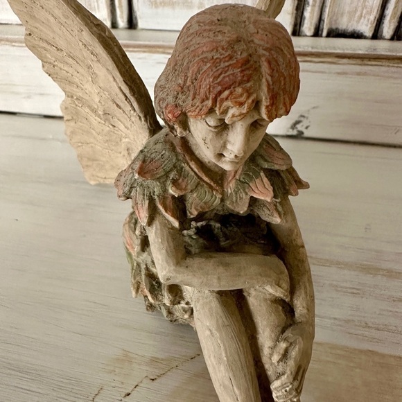 THE SECRET GARDEN, FAIRY FIGURINE. DELICATELY SCULPTED & CAST IN A QUALITY RESIN - Picture 6 of 8